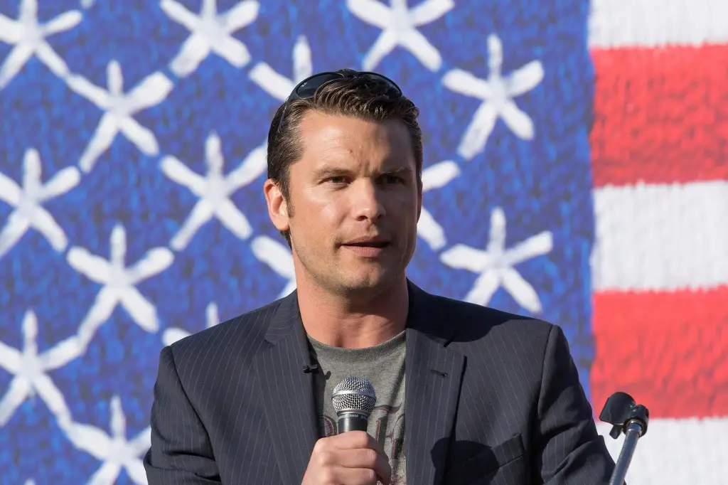 Imagen Senado de EU confirma a Pete Hegseth como secretario de Defensa