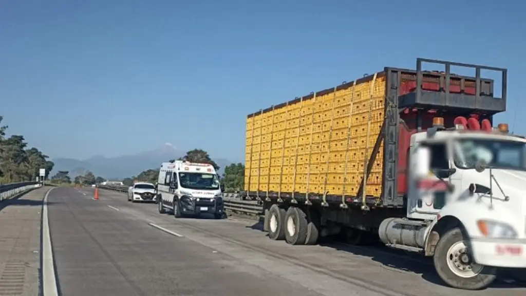 Imagen Se registra cierre parcial de circulación en autopista de Veracruz; es por esta razón