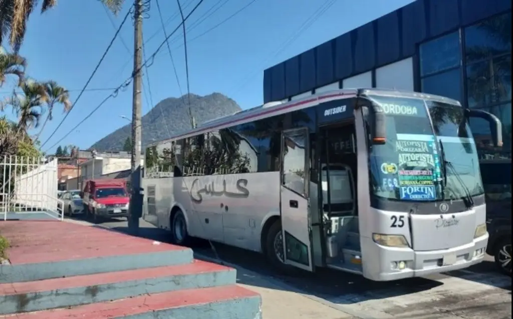 Imagen Aumenta al doble el costo de la tarifa de autobuses que trasladan en Orizaba-Córdoba