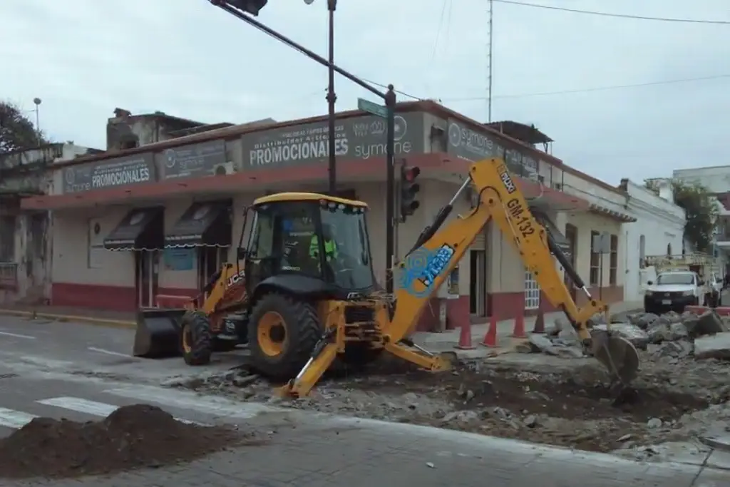 Imagen Esta es la razón del cierre vial en la avenida Zaragoza de Veracruz