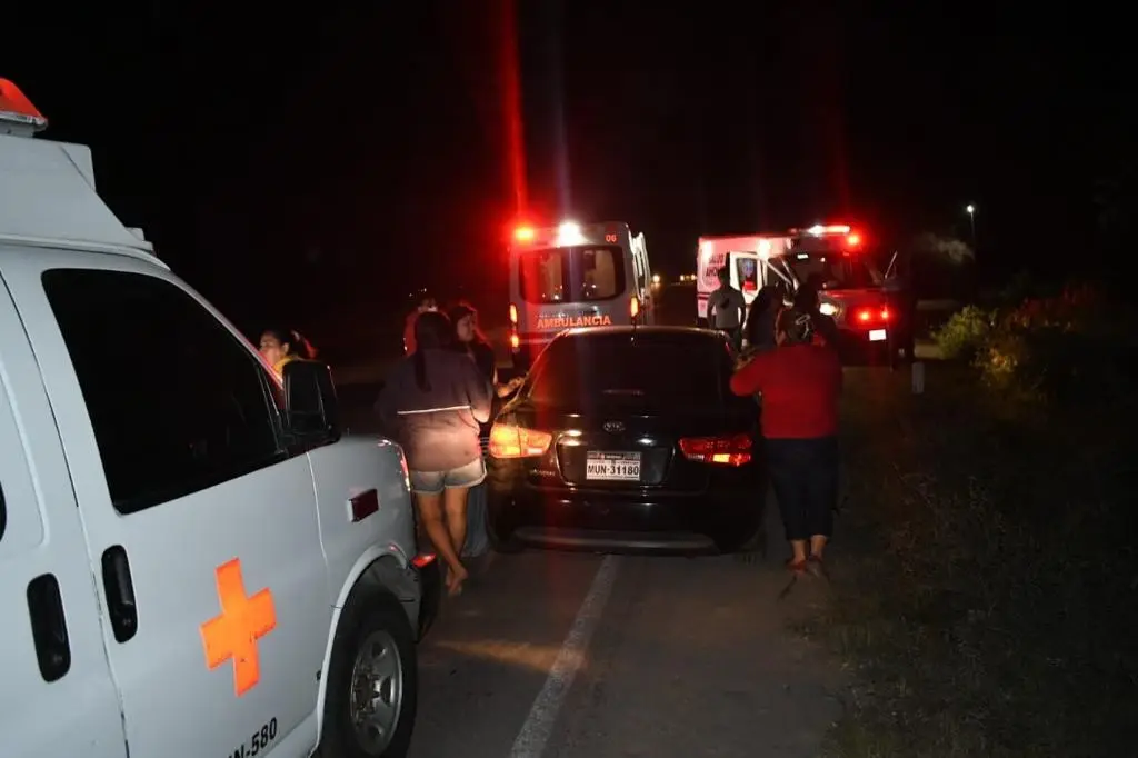 Imagen Desbarata su auto y queda gravemente lesionado la madrugada de este domingo