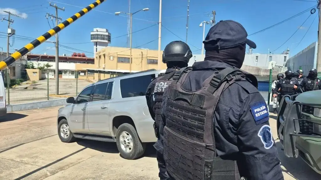 Imagen Resguardan penal de Villahermosa tras motín que dejó 7 muertos