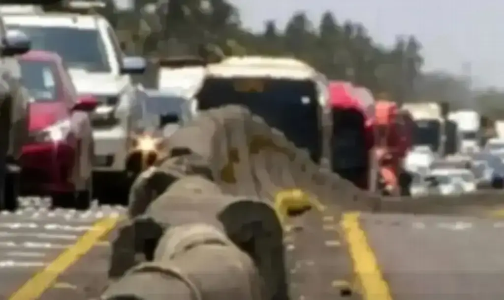 Imagen Se registra cierre parcial de circulación en autopista de Veracruz; es por esta razón