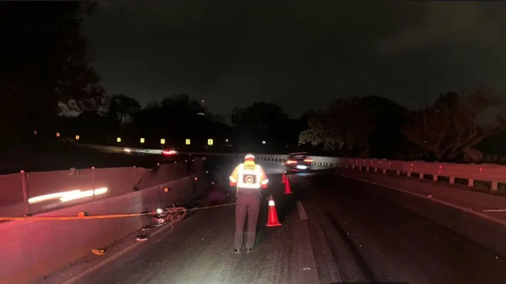 Imagen Hay cierre parcial de circulación en autopista de Veracruz; es por esta razón 