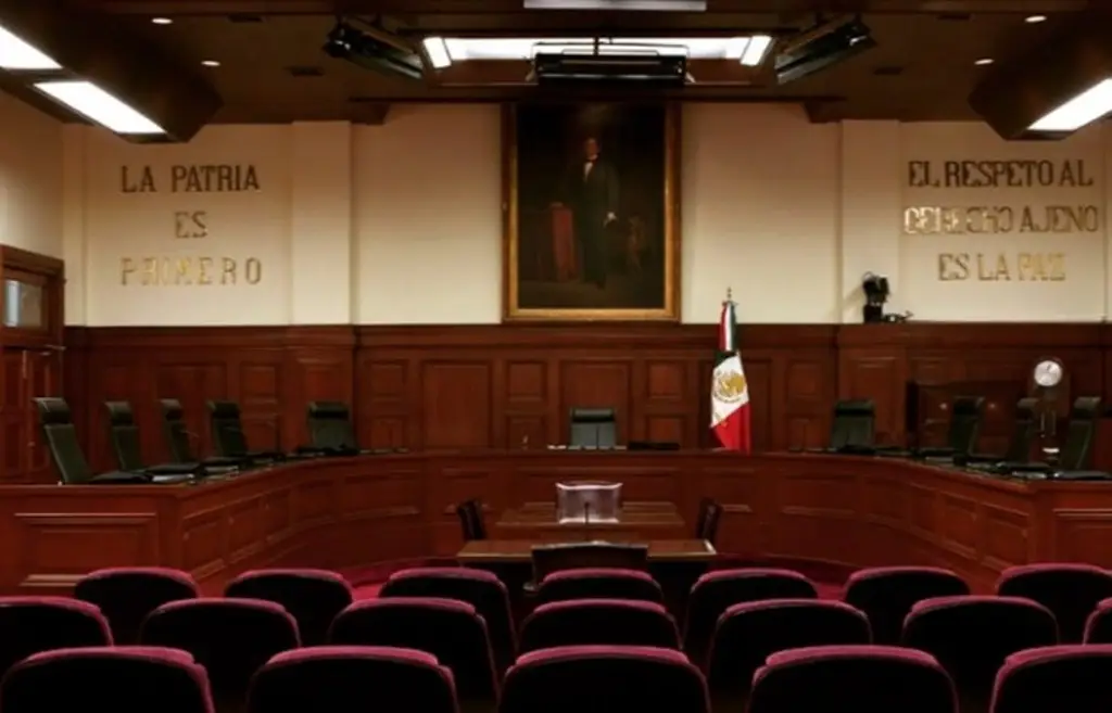 Imagen Invitan a 3 ministras de la Corte a Conmemoración de la Constitución; excluyen a presidenta 