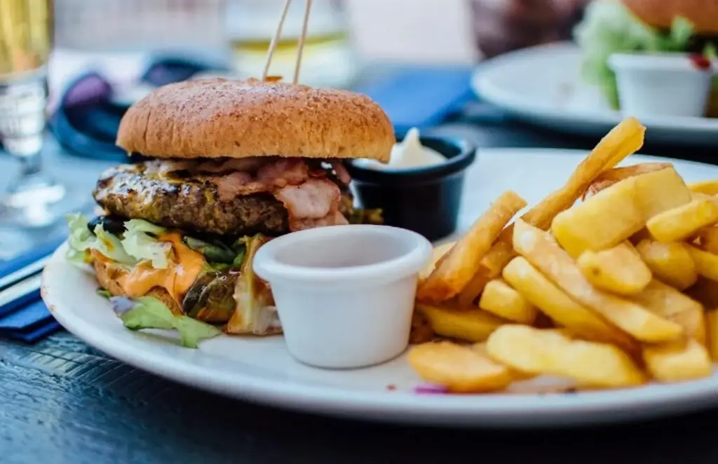 Imagen Investigadores identifican las neuronas encargadas de dar la orden de dejar de comer