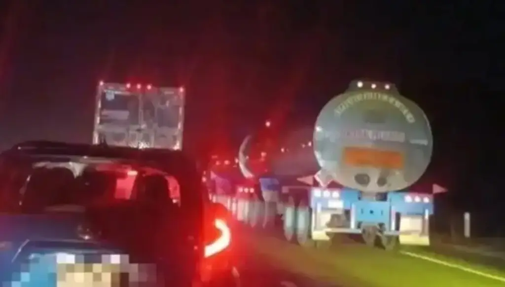 Imagen Cierre parcial de circulación en autopista de Veracruz; es por esta razón 