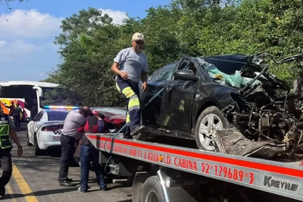 Imagen Muere segunda víctima de accidente en la carretera Veracruz - Xalapa