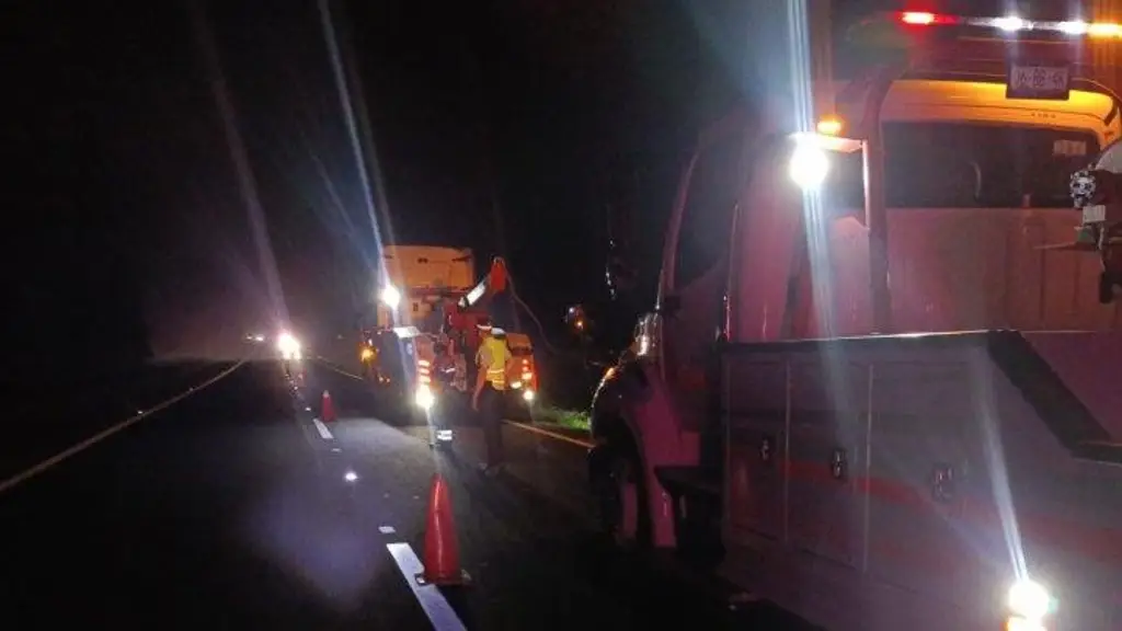 Imagen Cierre parcial en autopista La Tinaja - Veracruz por accidente