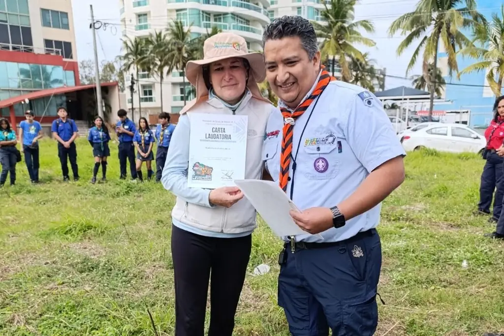 Imagen Scouts de México otorgan Carta Laudatoria a Mariana Latapí y Lucero Flores (+)