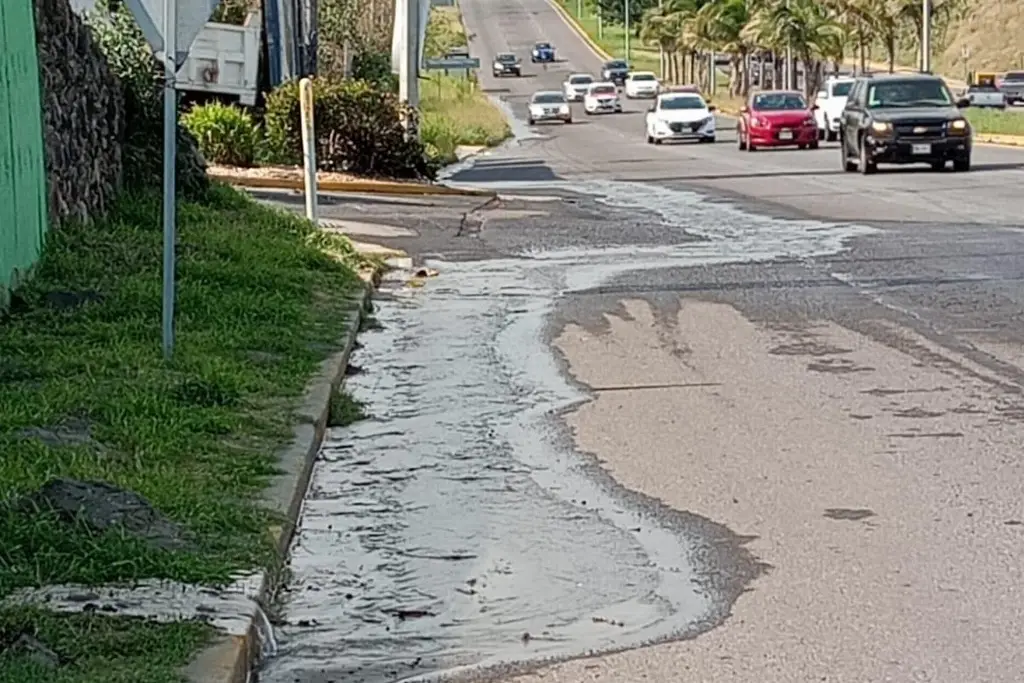 Imagen Vecinos de Vista Bella denuncian mal manejo de aguas residuales y potable del fraccionamiento