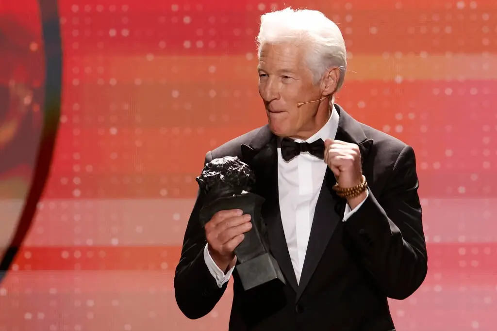 Imagen Richard Gere acusa a Trump de 'matón' al recoger premio Goya Internacional