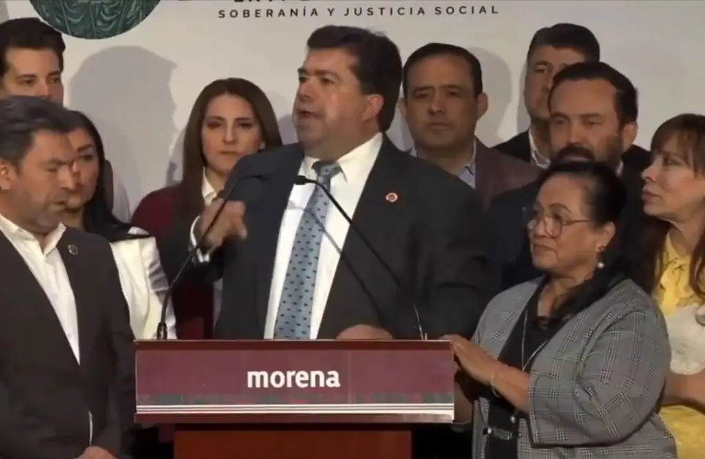 Imagen Todos tenemos cola, pero la mía es de hámster, es chiquita: Pedro Haces (+Video)