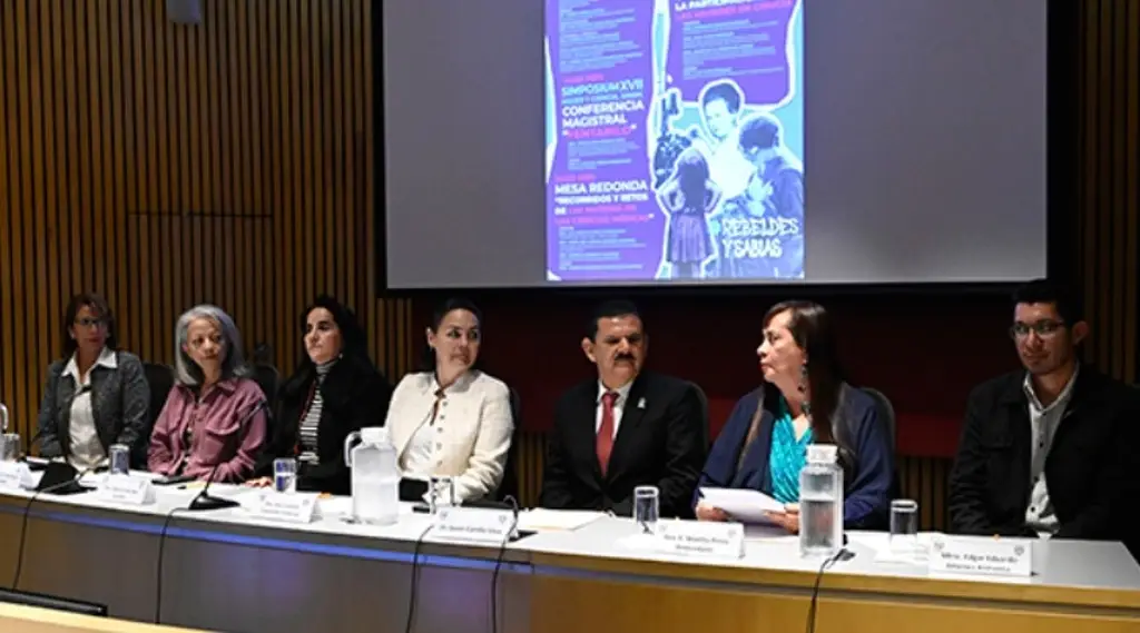 Imagen UNAM alerta que estereotipos de género alejan de la ciencia a niñas, jóvenes y mujeres