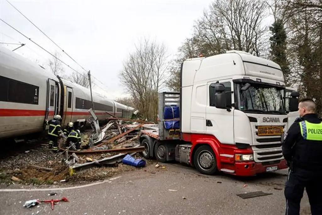 Imagen Accidente de tren deja al menos un muerto y 25 heridos en Alemania 