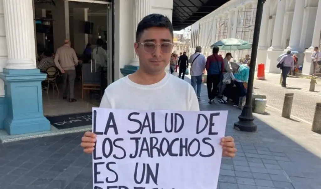 Imagen Joven exige al gobierno de Veracruz garantizar el derecho a la salud