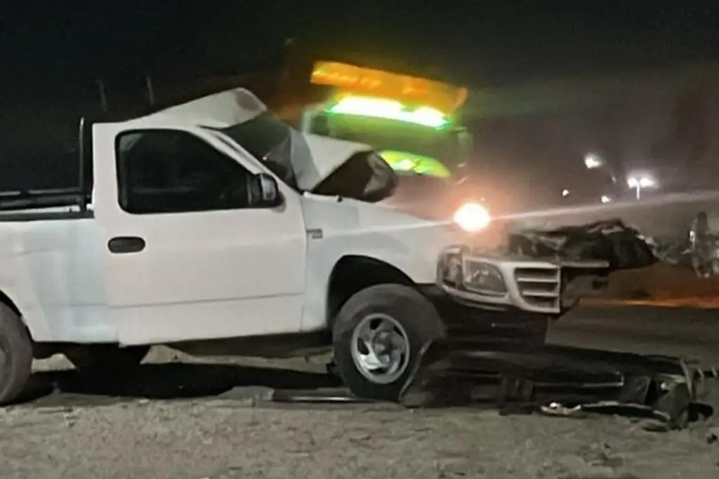 Imagen Conductor muere prensado tras chocar con camión de carga en carretera de Veracruz 