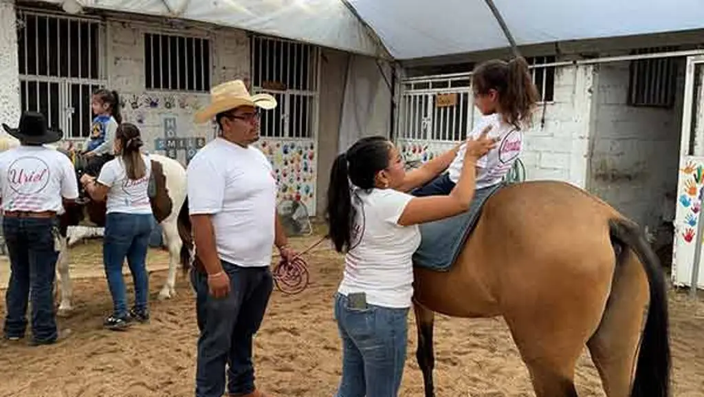 Imagen Equinoterapia y delfinoterapia ayudan a personas con Síndrome de Asperger
