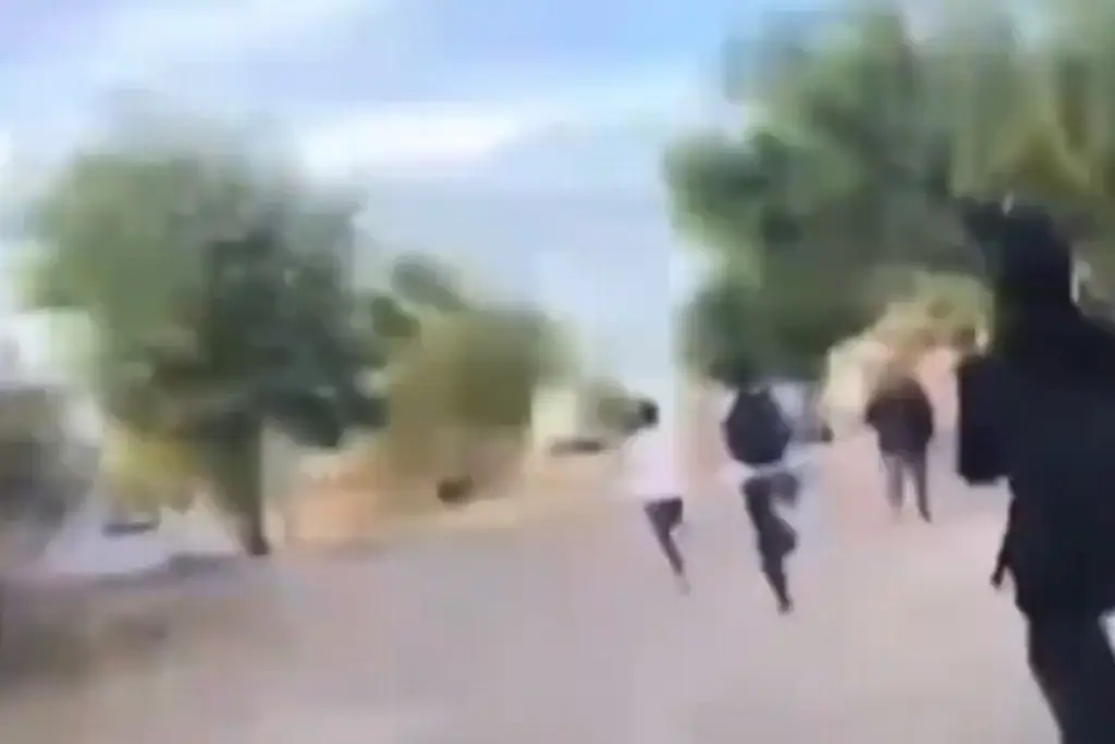 Imagen Captan a estudiantes corriendo durante balacera en Culiacán, Sinaloa (+Video)