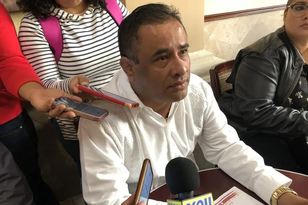 Imagen Denuncian deficiencias en la Secretaría de Educación, faltan cubrir plazas 