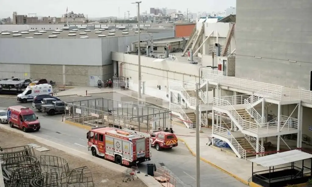 Imagen Gobierno peruano reporta 6 muertos en desplome de centro comercial