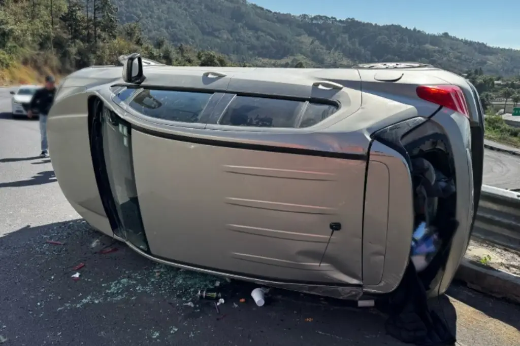 Imagen Cierre parcial por accidente en autopista de Veracruz