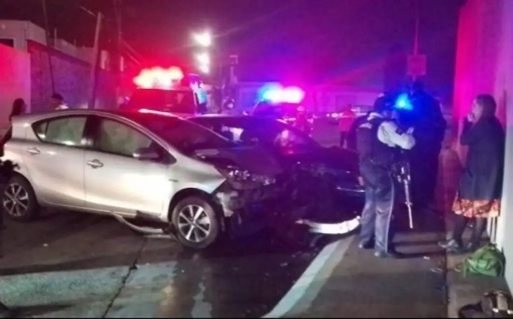 Imagen Al menos tres lesionados deja choque de dos autos en Orizaba, Veracruz