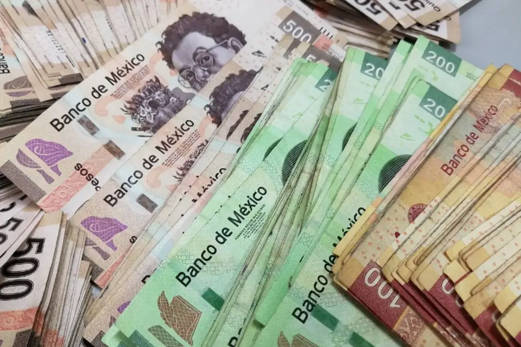 Imagen Por amenazas arancelarias, cae peso mexicano ante el dólar