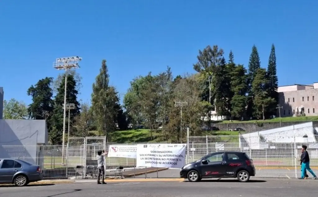 Imagen Protesta en el Omega afecta a aspirantes a plazas docentes; habilitan sede alterna en Torre El Olmo