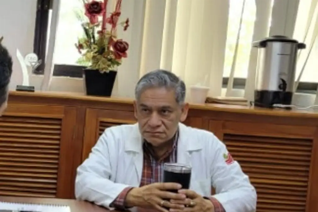 Imagen Muere en su oficina director del hospital regional de Poza Rica  