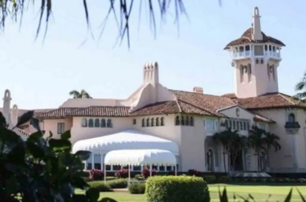 Imagen El FBI devuelve a Trump objetos incautados durante registro a su mansión en Mar-a-Lago