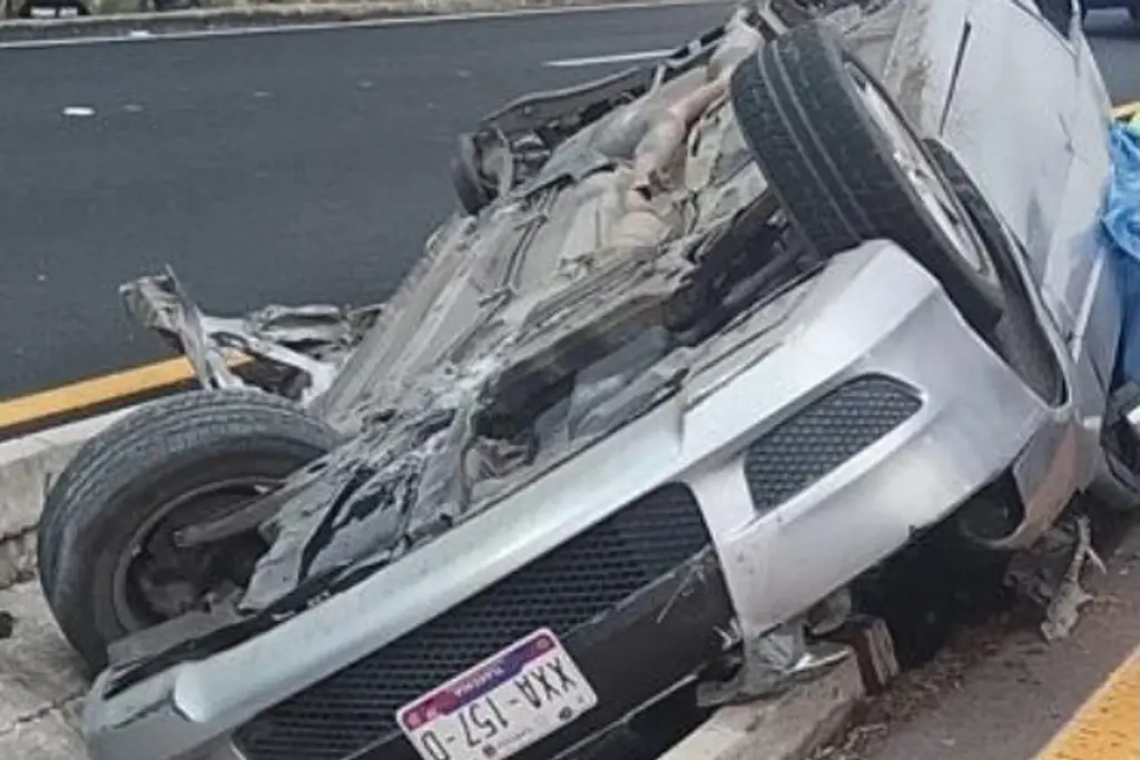 Imagen Fallecen 5 universitarios en trágico accidente 