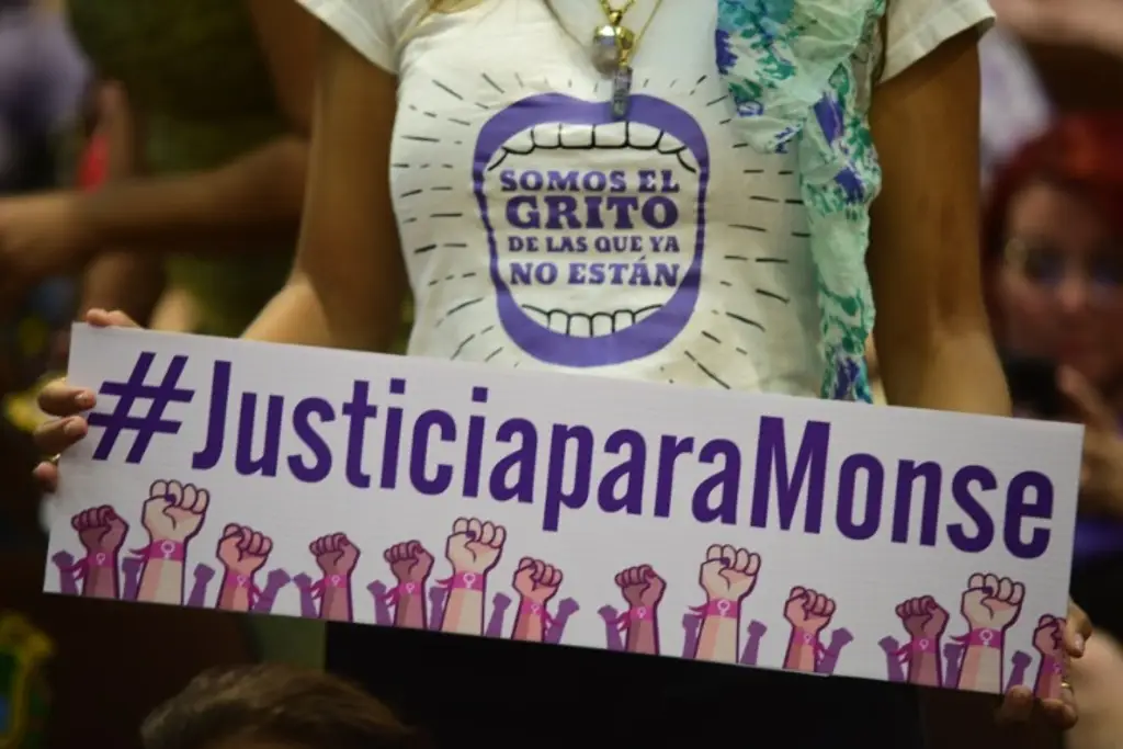 Imagen Feministas de Veracruz buscarán sacar de la 'congeladora' la Ley Monse 