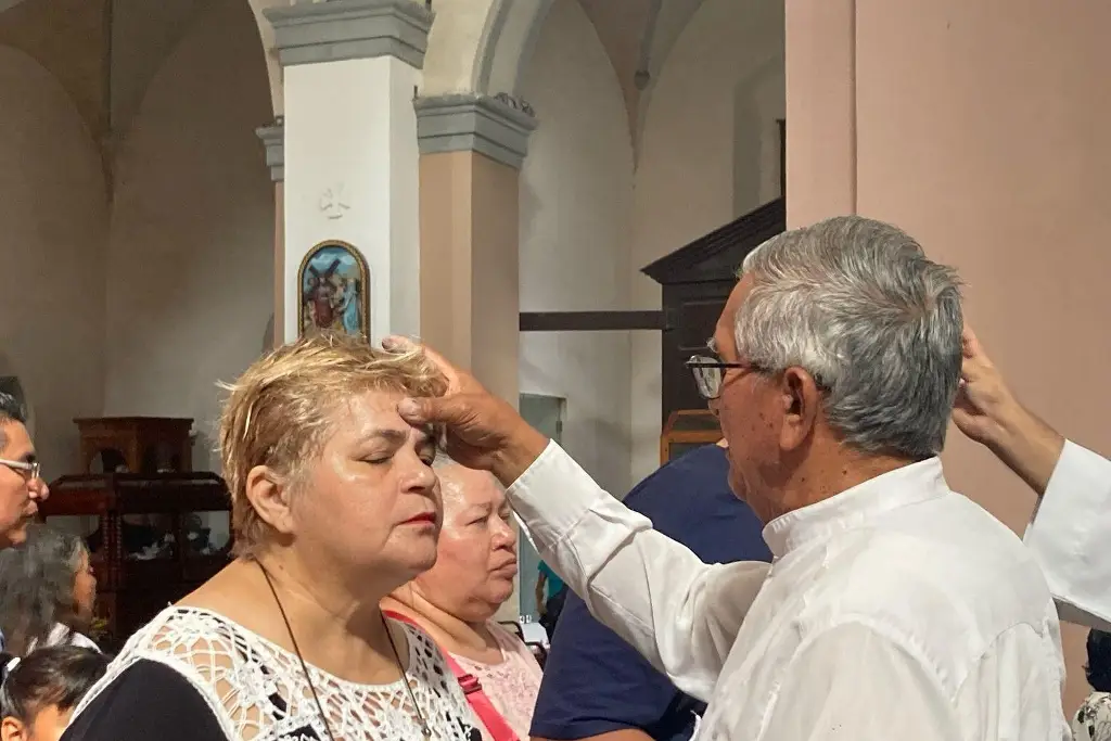 Imagen Salud y la familia, las principales peticiones de devotos en Miércoles de Ceniza