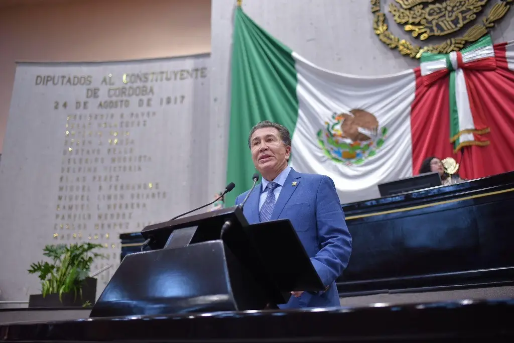 Imagen Denunciarán ante FGR a presidenta de Mesa Directiva del Congreso, Tania Carola Viveros 