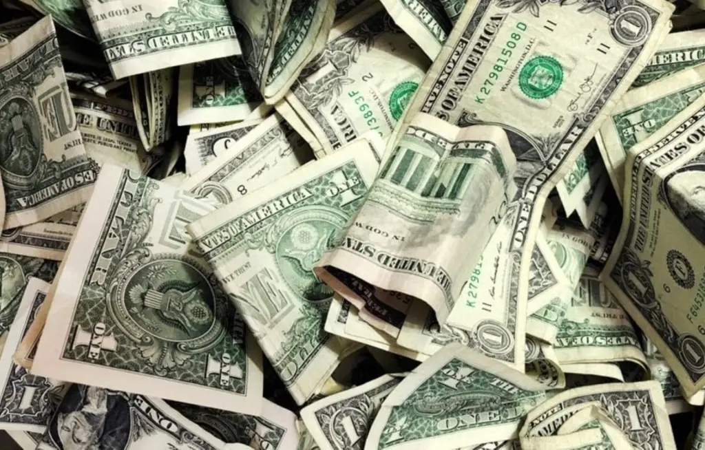 Imagen Peso gana tras dato de inflación del INEGI ¿En cuánto venden el dólar?