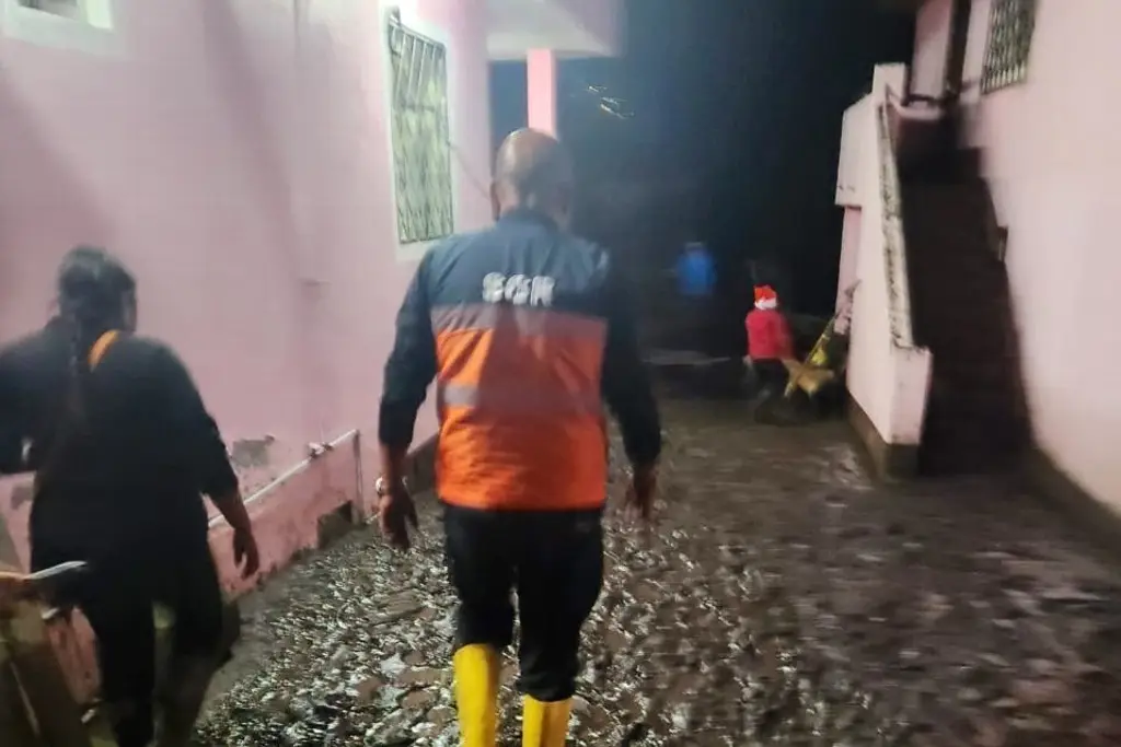 Imagen Suman 18 muertos por lluvias en Ecuador