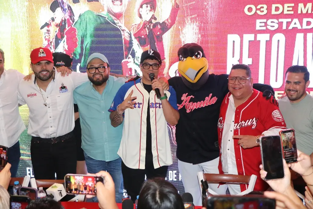 Imagen Eduin Caz confirma concierto de GRUPO FIRME en Veracruz (+fotos)