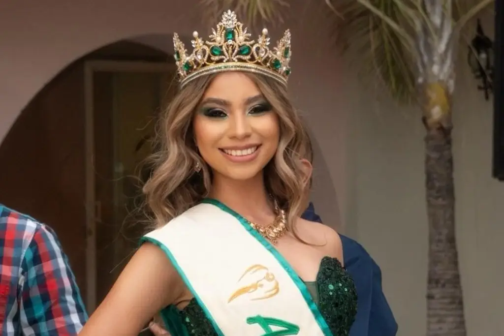 Imagen Juliana Pesqueda Malpica recibe investidura como Miss Earth Alvarado (+fotos)