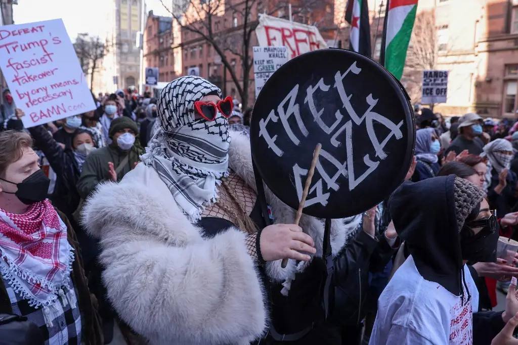 Imagen Arrestan a otra estudiante palestina de Universidad de Columbia que participó en protestas