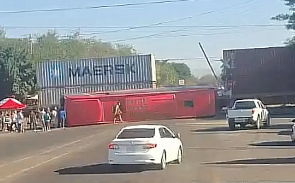 Imagen Deja 2 muertos y 25 heridos choque tren con autobús en Colima 