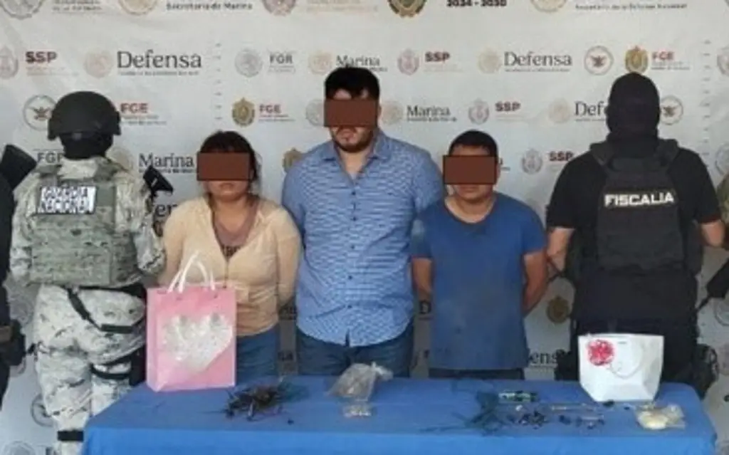 Imagen Madre de detenido por perfumes explosivos en Papantla denuncia irregularidades en su arresto