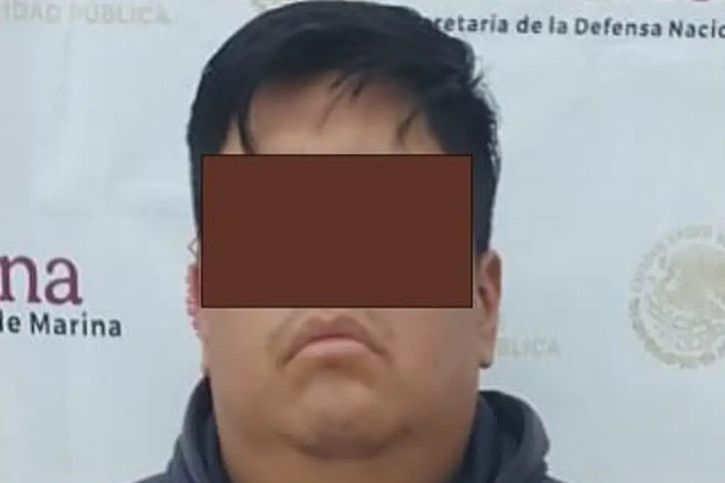 Imagen Detienen a maestro de computación por presunta violación a la intimidad sexual contra 3 adolescentes