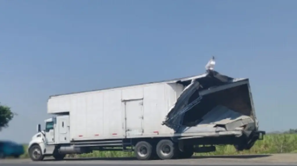 Imagen Se registra cierre parcial de circulación en carretera de Veracruz; es por esta razón 