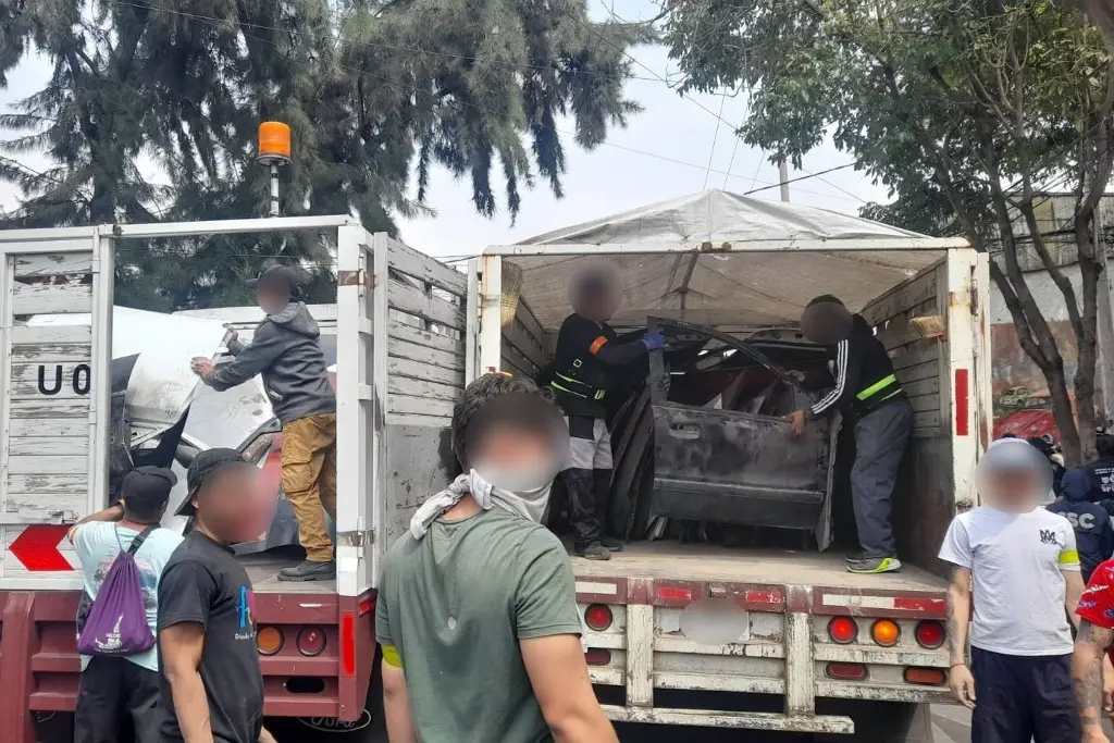 Imagen Policía decomisa 17.5 toneladas de autopartes tras operativo en CDMX