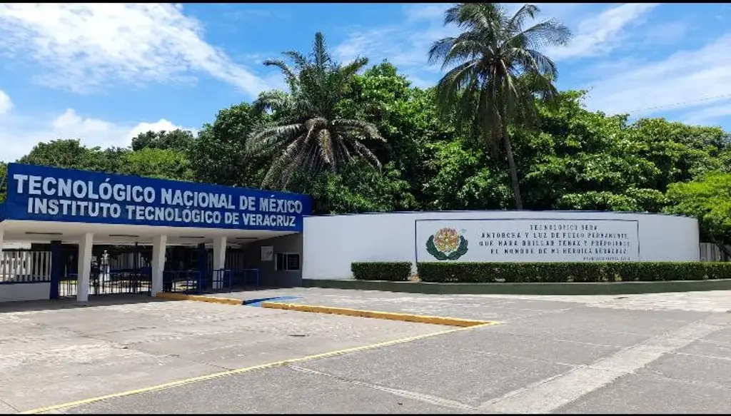 Imagen Tecnológico de Veracruz no tiene reportes de falta de clases, pide formalizar quejas