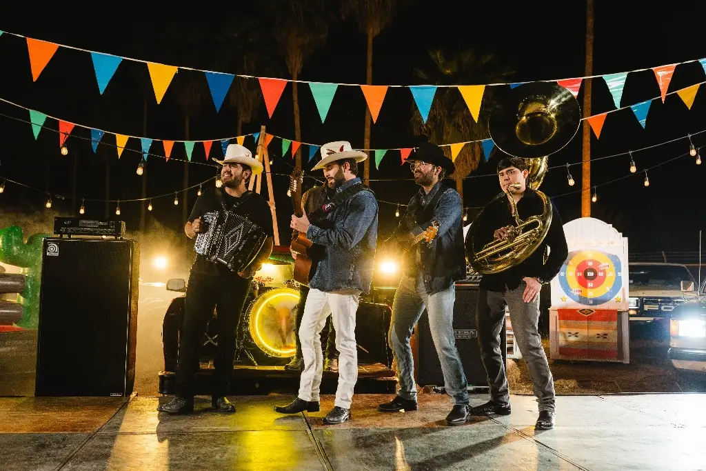 Imagen Código FN aporta pasión y diversión con su nueva canción 'Me gustas 1CH!NG0' (+video)