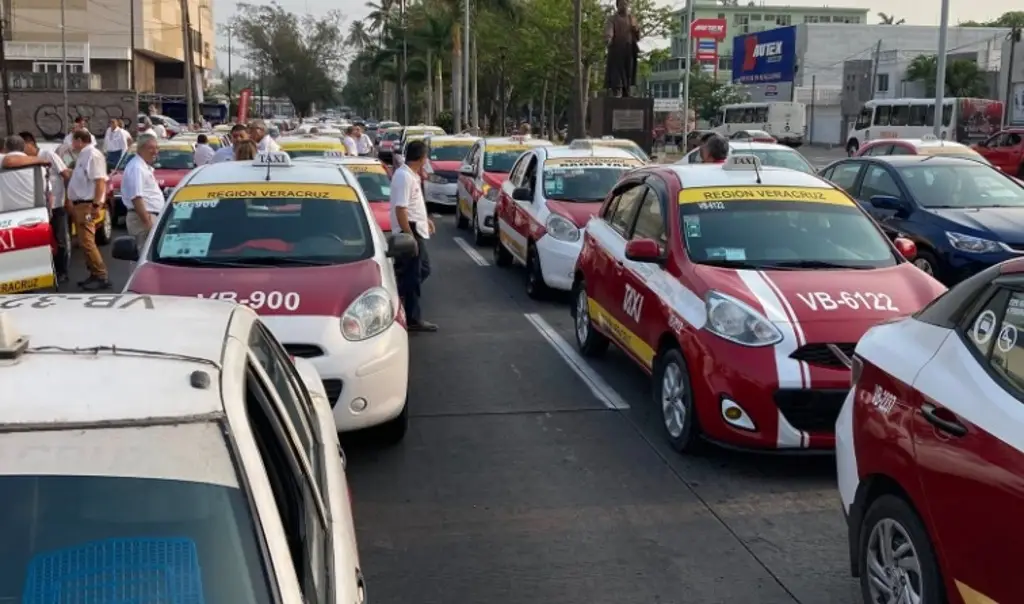 Imagen Taxistas de Veracruz piden que la corrida mínima sea de 50 pesos 