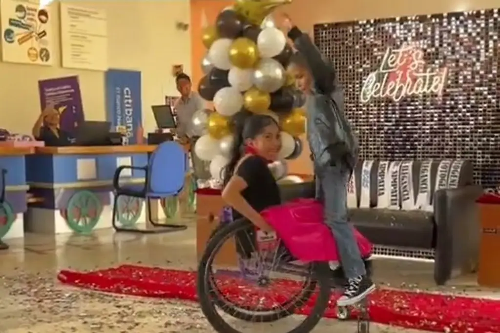 Imagen En silla de ruedas, conmueve con coreografía de ‘Vaselina’ en Festival del Día del Niño