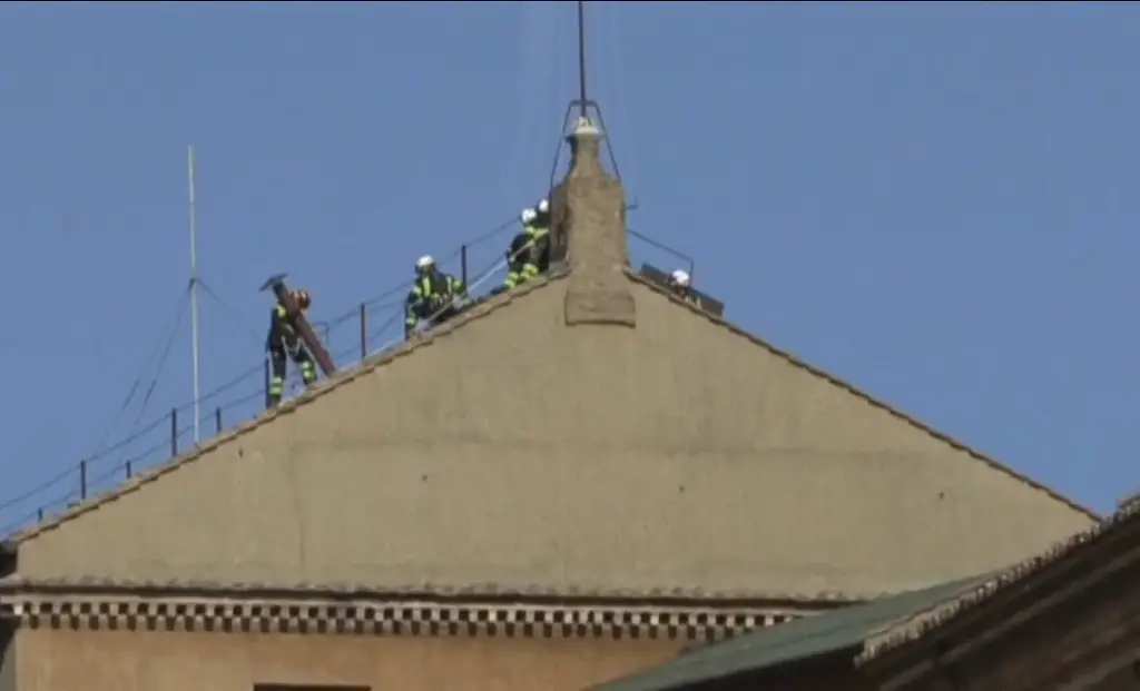 Imagen Está lista la chimenea para anunciar al nuevo papa (+Video)
